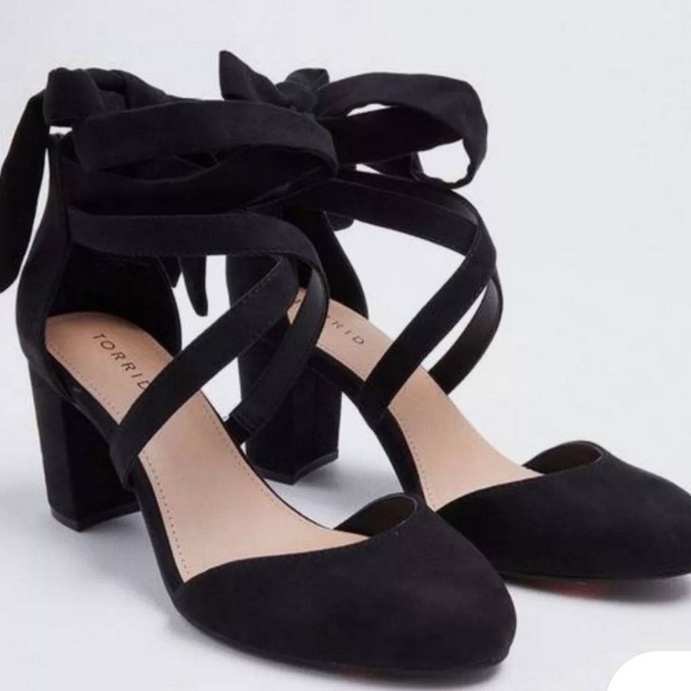 TORRID Size 11 Strappy Pump
